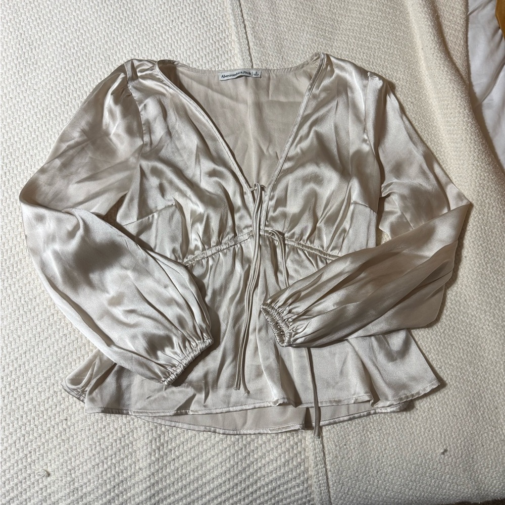 Abercrombie & Fitch Cream Peplum Blouse with Ruched V-Neck